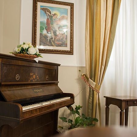 Hotel San Nilo 罗萨诺 外观 照片